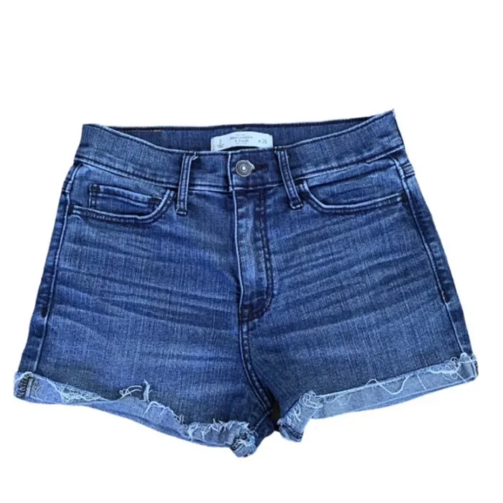 Abercrombie & Fitch Women's Cutoff Cuff Denim Jean Shorts Size 2 W26